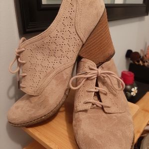 Oxford booties